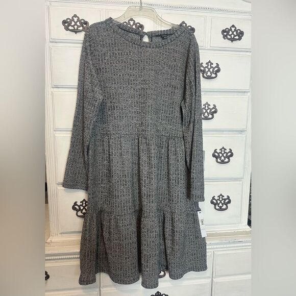 Maggy London Tiered Knit Mini Dress‎ - Picture 11 of 16